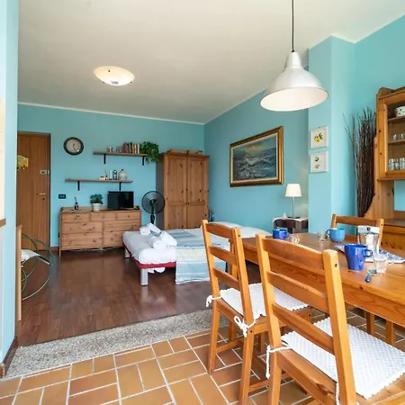 Апартаменты La Casa Blu - Free Parking - Sea View - Free Wifi Санремо