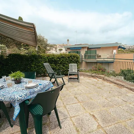Апартаменты La Casa Blu - Free Parking - Sea View - Free Wifi *